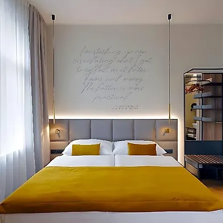 Prokop Square Hotel