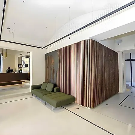 Prokop Square 4*