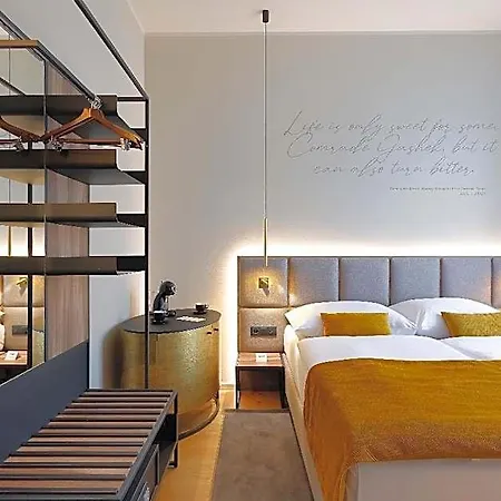 Hotel Prokop Square 4*