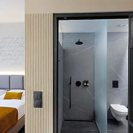 Prokop Square 4* Prague